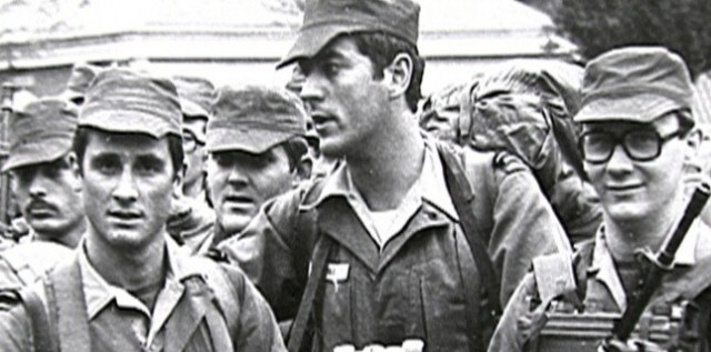 5145494-quand-hollande-etait-bidasse