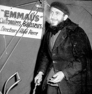 En 1954, l'abbé Pierre lançait son combat contre la pauvreté.