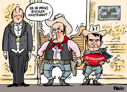 13-05-08-hollande-valls Remaniement