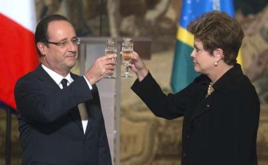 president-francois-hollande-g-presidente-bresil-dilma-rousseff-trinquent-lors-diner-etat-a-elysee-11-decembre-2012-1459023-616x380