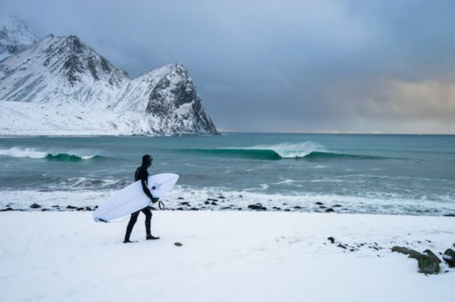 arctic-surfing