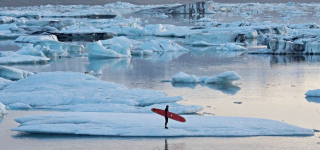 Hi-RES-Iceflow-surfer-1