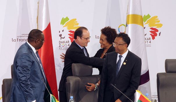 la-presidente-de-l-oif-michaelle-jean-entouree-des-presidents-francais-senegalais-et-malgache-francois-hollande-macky-sall-et-hery-rajoanarimampianina-a-dakar-le-30-novembre-2014_5162989