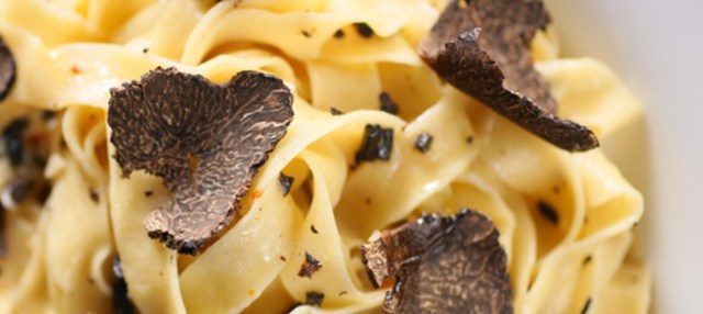 tagliatelles-y-la-truffe-noire